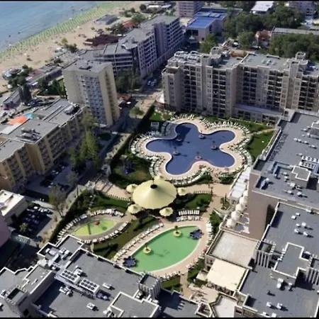V 5 Hviezdickovom Rezorte Barcelo Royal *
